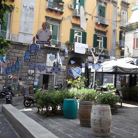 Da Nonna Lina Ai Quartieri Nápoles Exterior foto